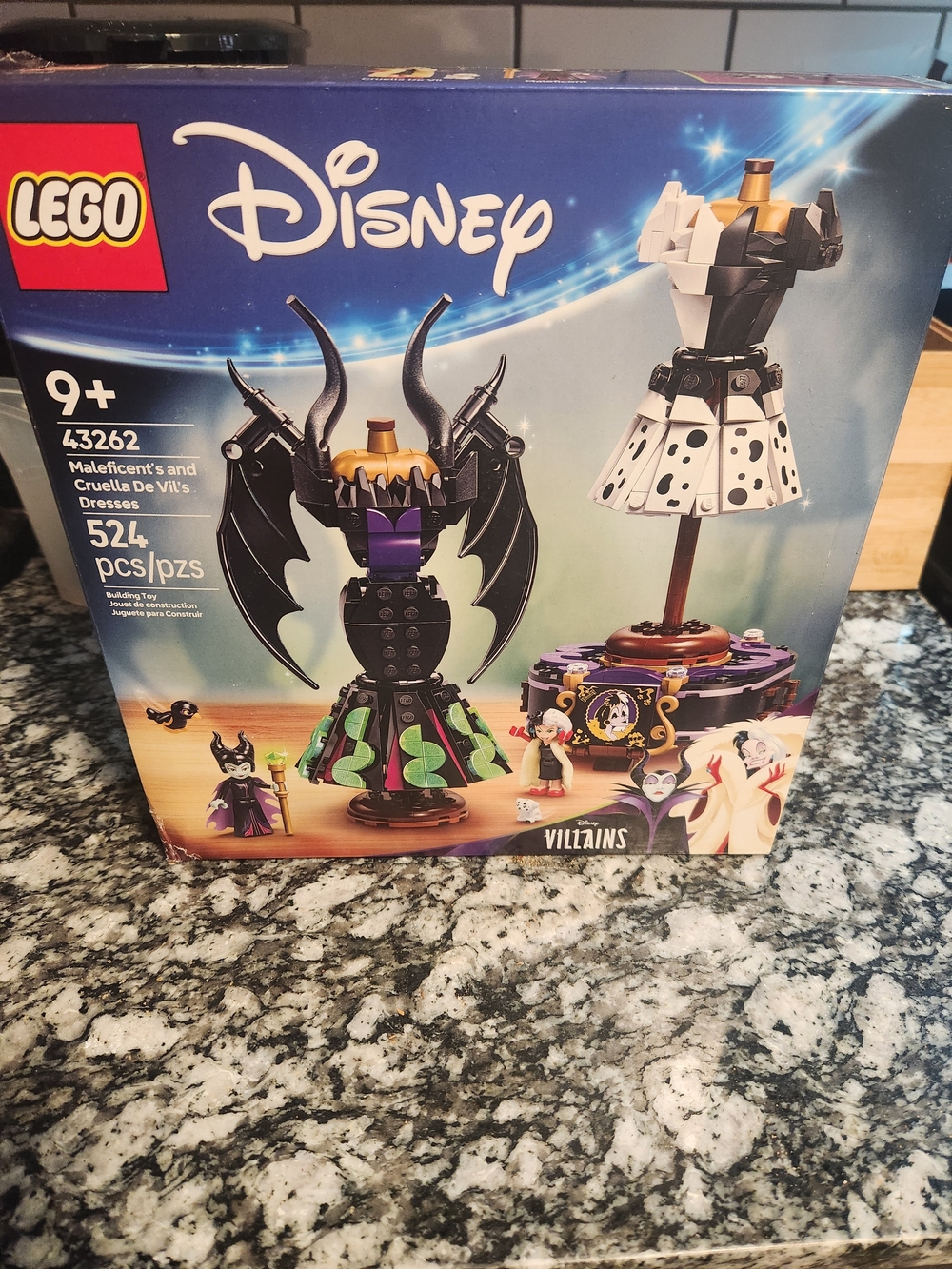 LEGO Disney Villains Maleficent & Cruella Dress-Up Display - Black & Purple